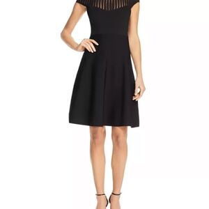 FRENCH CONNECTION
Rose Crepe Knit Dress